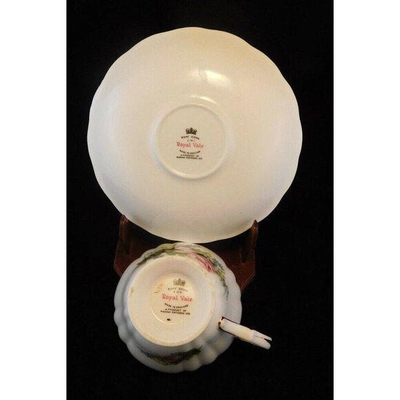 Royal Vale Ridgeway Potteries Pink Roses Tea Cup Saucer Floral Gold Trim - Picture 9 of 9